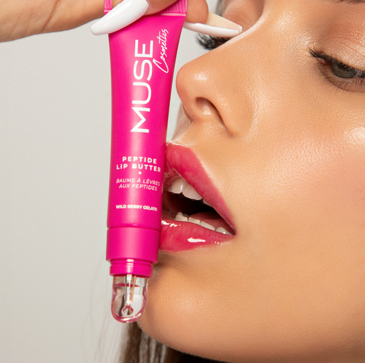Ефект на гланц за устни MUSE Peptide Lip Butter Wild Berry Gelato